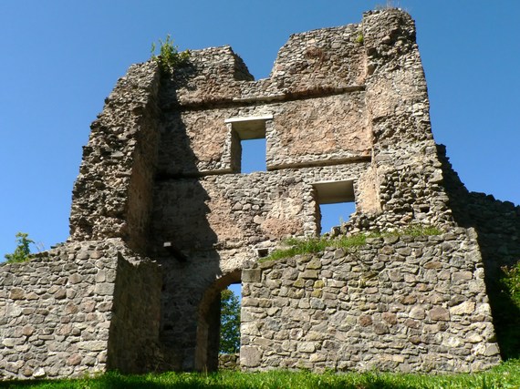 pustý Hrad