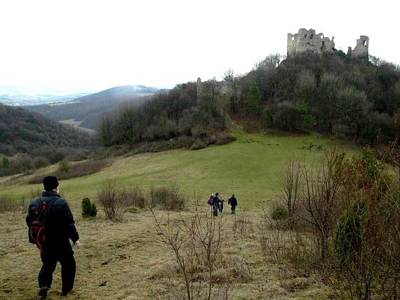 cestou na hrad Brekov