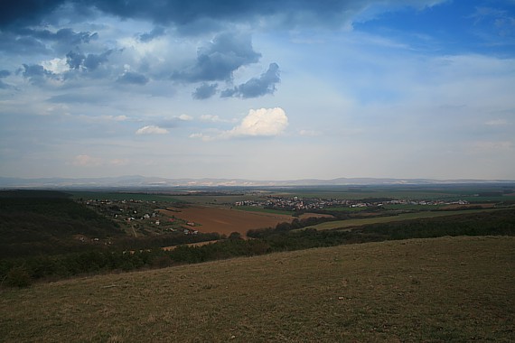 pohľad z nášho májovkového kopca