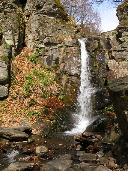 starohutský vodopád