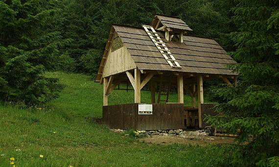 útulňa v Hiadeľskom sedle