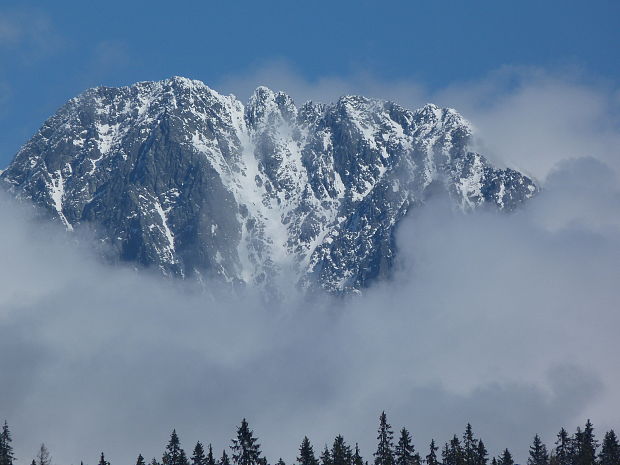 tatry v oblakoch