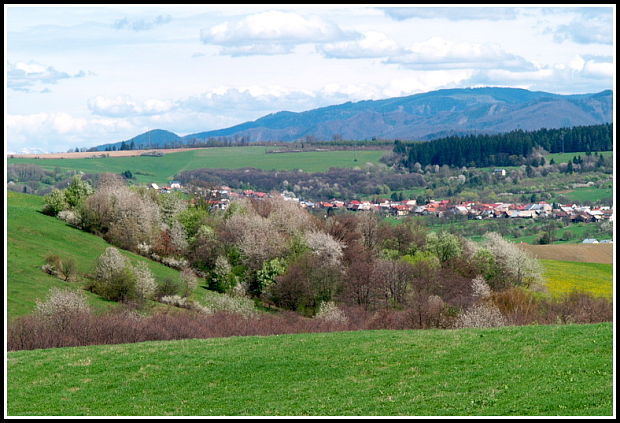 podhorská krajinka Nad Nemcami pri B.Bystrici