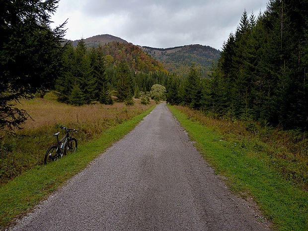 Po starej ceste Na Donovaly