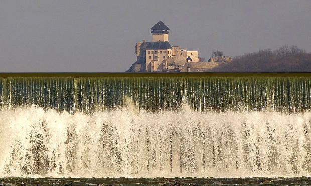 Trenčín - stavidlá na rieke Váh