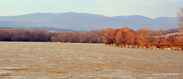 Kozárovská priehrada