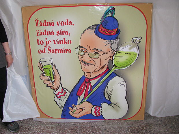 Dekorácia vo vínnych pivniciach na Malokarpatskej vínnej ceste 2013.