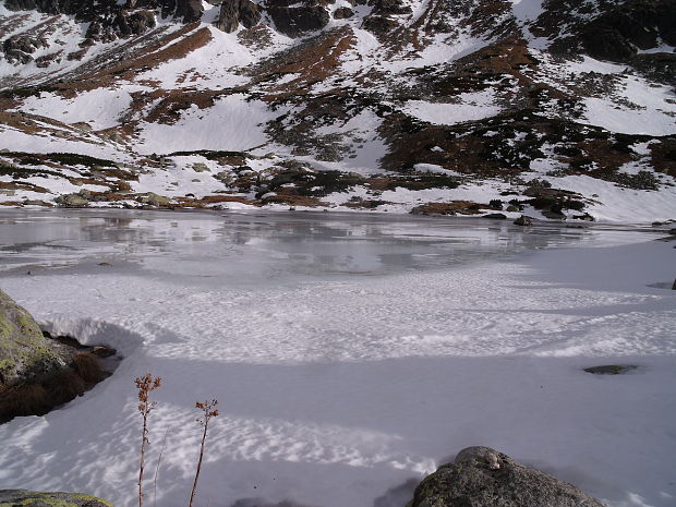 Okrúhle Pleso nad vodopádom Skok 1814,3m.n.m.,