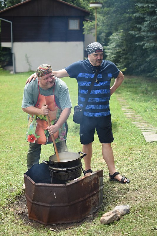 guláš Ordinarius bubulae, suilla pulmenti