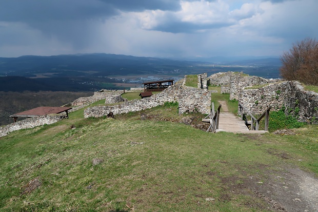 Pustý hrad