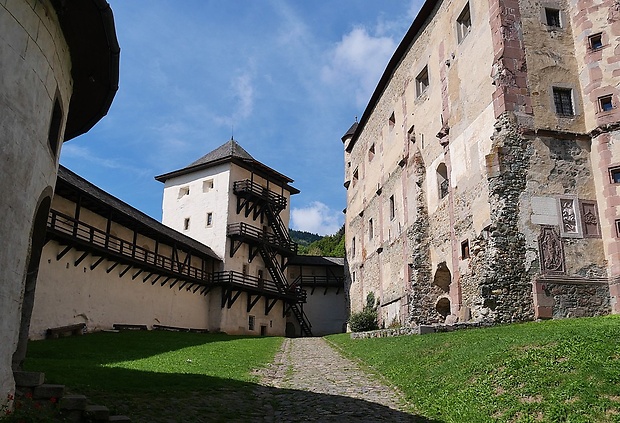 Starý Zámok (Stadtburg) - Mestský hrad