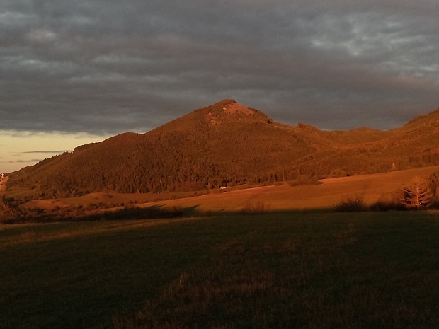 vrch Čipčie 920 m.n.m. v západe Slnka