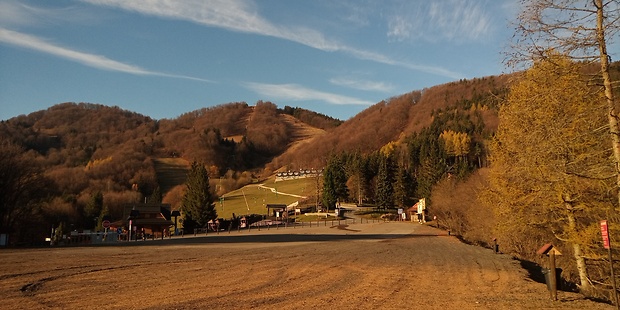 Fačkovské sedlo 802 m.n.m. a Strážovské vrchy - Homôlka 1073 m.n.m. +3°C