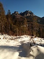 vrch Poludňové skaly a Veľký Rozsutec spod vrchu Boboty 1087 m.n.m.